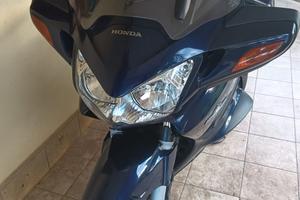 Honda pan european 1300