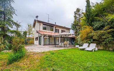 Villa singola con vista panoramica.