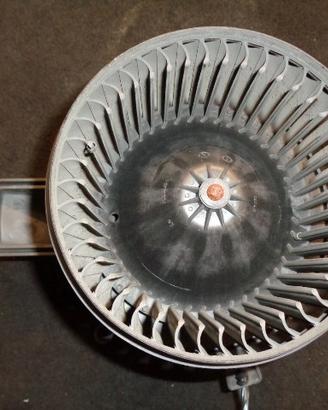 VENTOLA INTERNA PER GRAND CHEROKEE WK2 2012