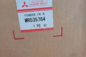 Parafango ant dx pajero 3200 (originale)
