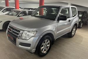 Mitsubishi Pajero 3.2 DI-D 16V Instyle DPF
