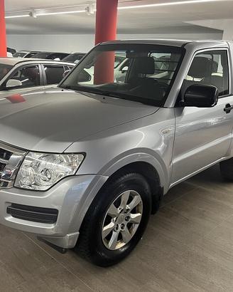 Mitsubishi Pajero 3.2 DI-D 16V Instyle DPF