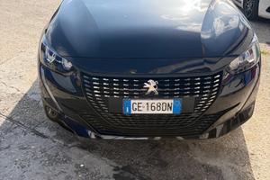 Peugeot 208  1.2 Benzina (1199 cm³, 74 kW / 100 CV