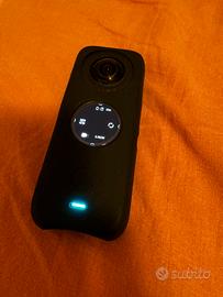 Insta x2 con 3 batterie e vari accessori