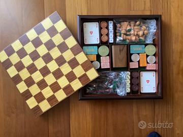 Scacchiera e giochi di società