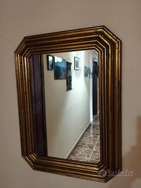 SPECCHIO IN LEGNO DORATO