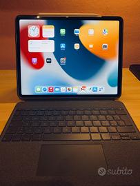Apple iPad Pro 12.9 + cover-tastiera grigia 2 in 1