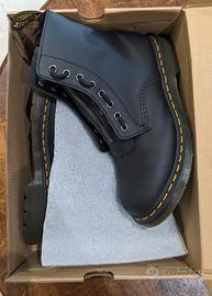 Dr. Martens 1460 Pascal con Zip (calzata 40)