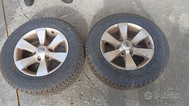 Gomme nuove Nissan terrano