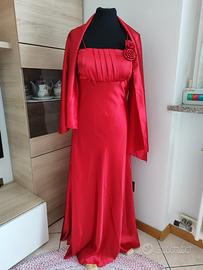 Vestito rosso in raso elegante completo estate