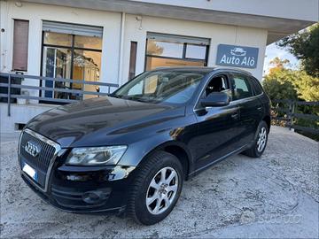 Audi Q5 2.0 TDI - FARI LED - QUATTRO- 2010