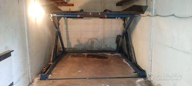 Ponte sollevatore macchina da garage