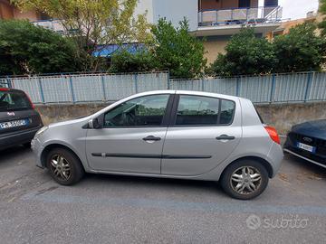 Clio full options