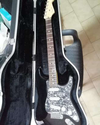 FENDER Stratocaster genuine CORONA US. 