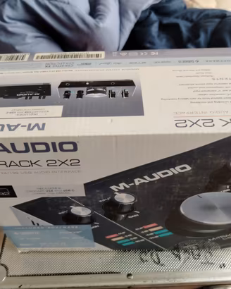 Scheda audio m trak 2x2