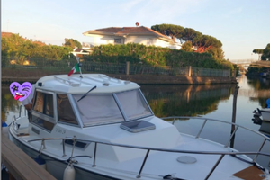 Barca cabinata intermare marò 24