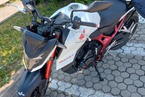 Honda Hornet 750 - 2023