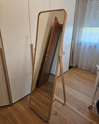 Specchio da Terra IKEA Ikornnes
