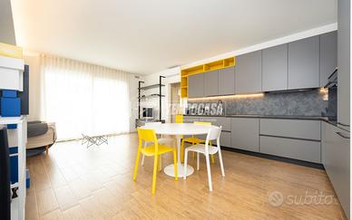 TRILOCALE IN CLASSE ENERGETICA ''A4'' CON BOX E CA