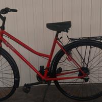 bici da donna rossa , Bianchi