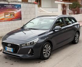 Hyundai i30 Wagon 1.6 CRDi DCT NAVI CAMERA - 2017
