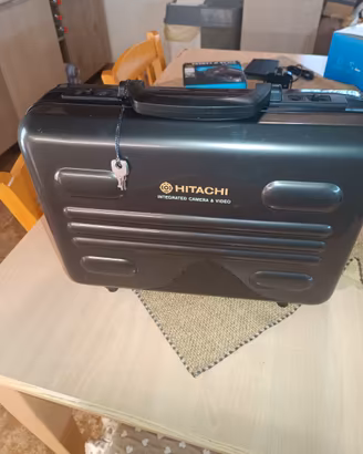 Videocamera  Hitachi nuova vintage
