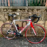 Bici da corsa Viper in carbonio