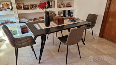 Tavolo Harte' design nuovo e sedie