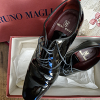 Scarpa vernice bruno magli
