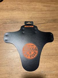 Parafango Maxxis nuovo