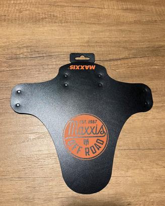 Parafango Maxxis nuovo