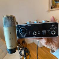 Microfono C1 e amplificatore U-phoria M2 Behringer