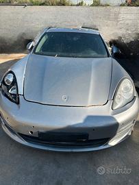 Porsche Panamera - RICAMBI USATI