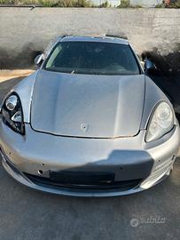 Porsche Panamera - RICAMBI USATI