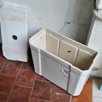 vaschetta wc  in ceramica 