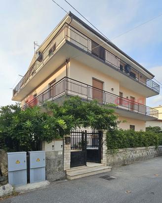 Appartamento Montepaone [Cod. rif 3386482VRG]