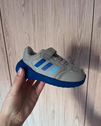 Scarpe adidas bambino 23