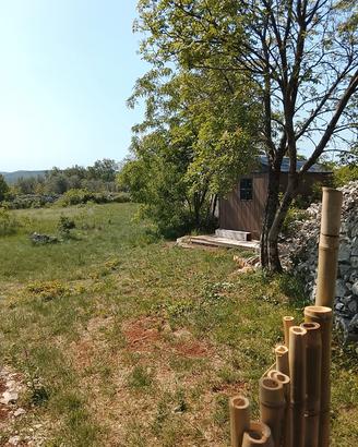 TERRENO 1250 mq recintato a San Michele del Carso 
