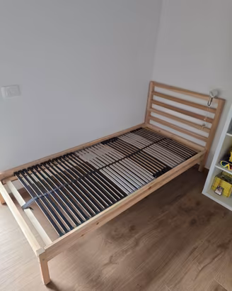 Letto singolo IKEA TARVA + rete LEISUND + materas