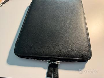 PORTA IPAD/DOCUMENTI PRADA in pelle Saffiano