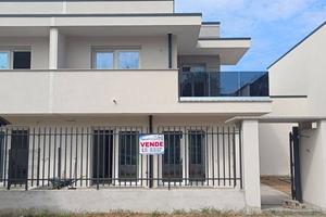 Villa di 162 m² con 4 locali e box auto doppio a B