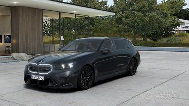 BMW M5 Touring 4.4 727cv auto