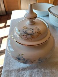 Zuppiera vintage in porcellana anni ‘60/’70