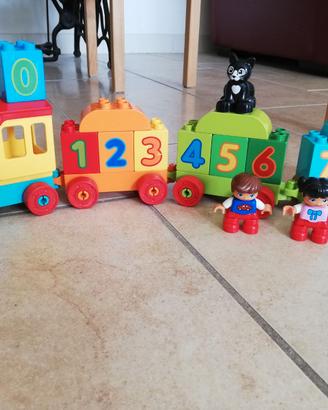 Lego trenino