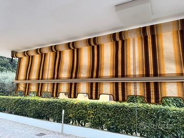 Tende da sole gialle