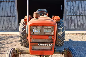 Trattore Carraro