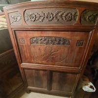 Camera da letto con Bureau  Letto e Tavolino