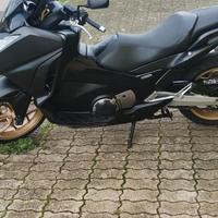 Honda integra sport 750