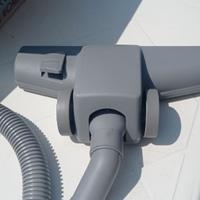 Aspirapolvere a tracolla 900W