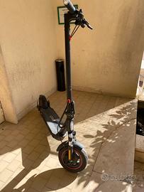 Monopattino 500w ammortizzato